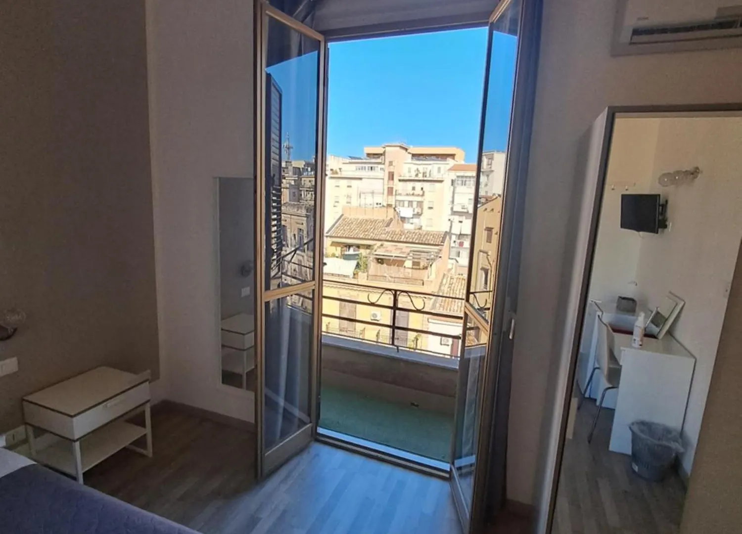 Bed and breakfast Bedroom La Stazione Palermo Italia